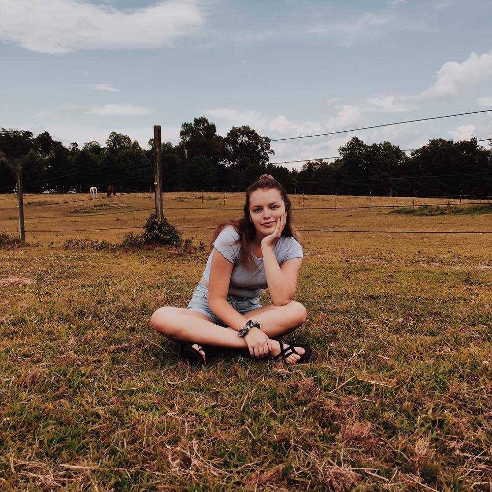 Meet your Posher, Abigail